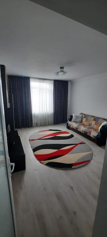 Apartament La Denis Bîrlad Extérieur photo