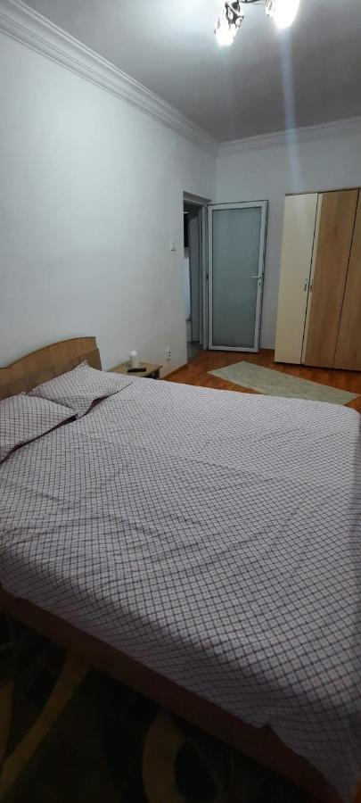 Apartament La Denis Bîrlad Extérieur photo
